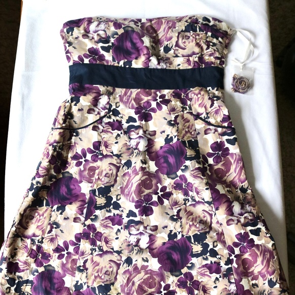 RW&CO Floral Summer Dress Women's Size 2 Purple Navy Taupe Scalloped Wedding - Picture 1 of 13